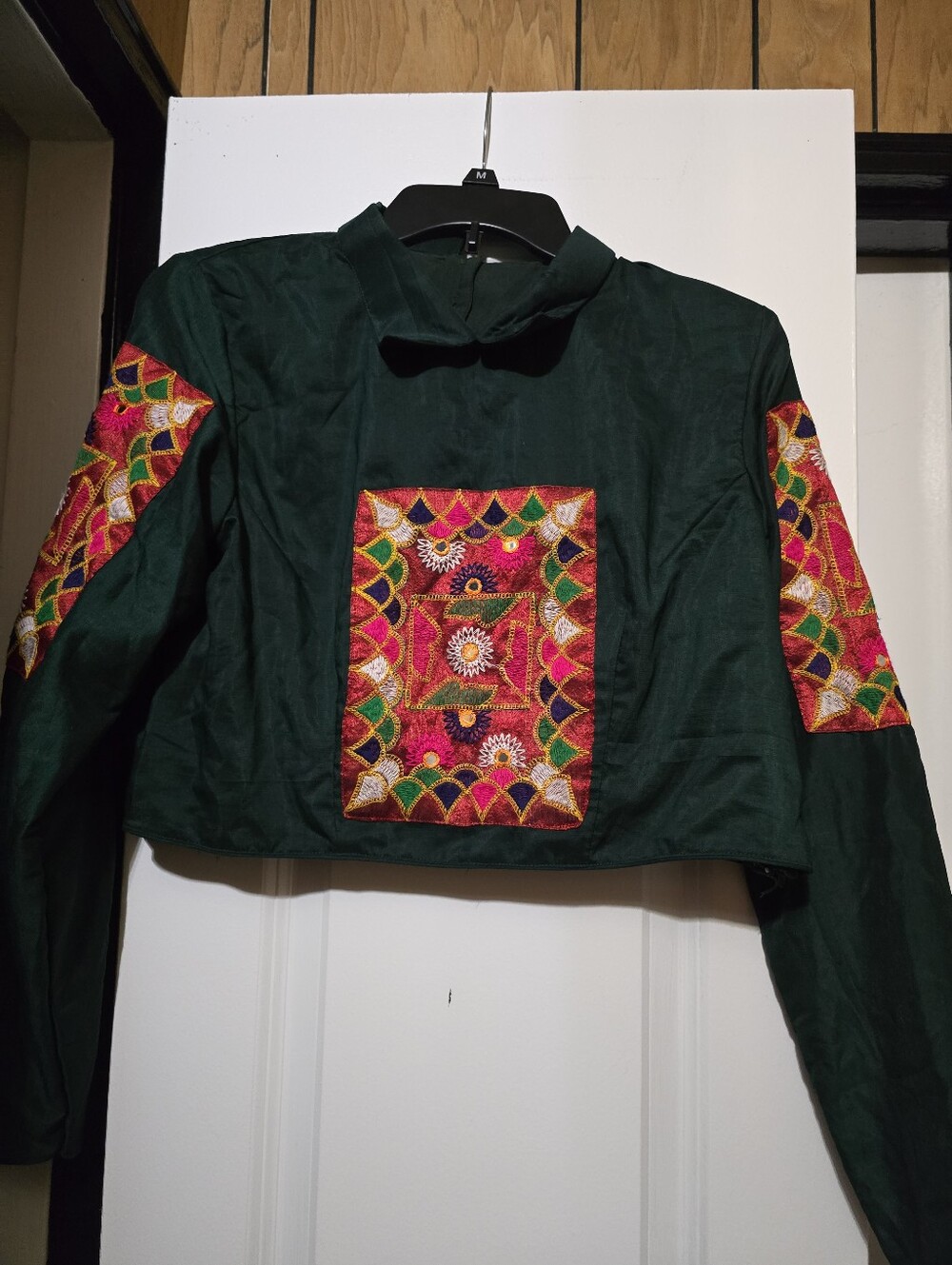 Women's Dark Green Collared Neck Cropped Top W Embroidered Patch Design - Medium